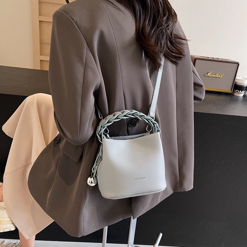 Wholesale 2025 New Bucket Bag Shoulder Bag Cute Handbag Luxury Bag Designer Bag High-end Fashion Solid Color High Appearance Crossbody Bag