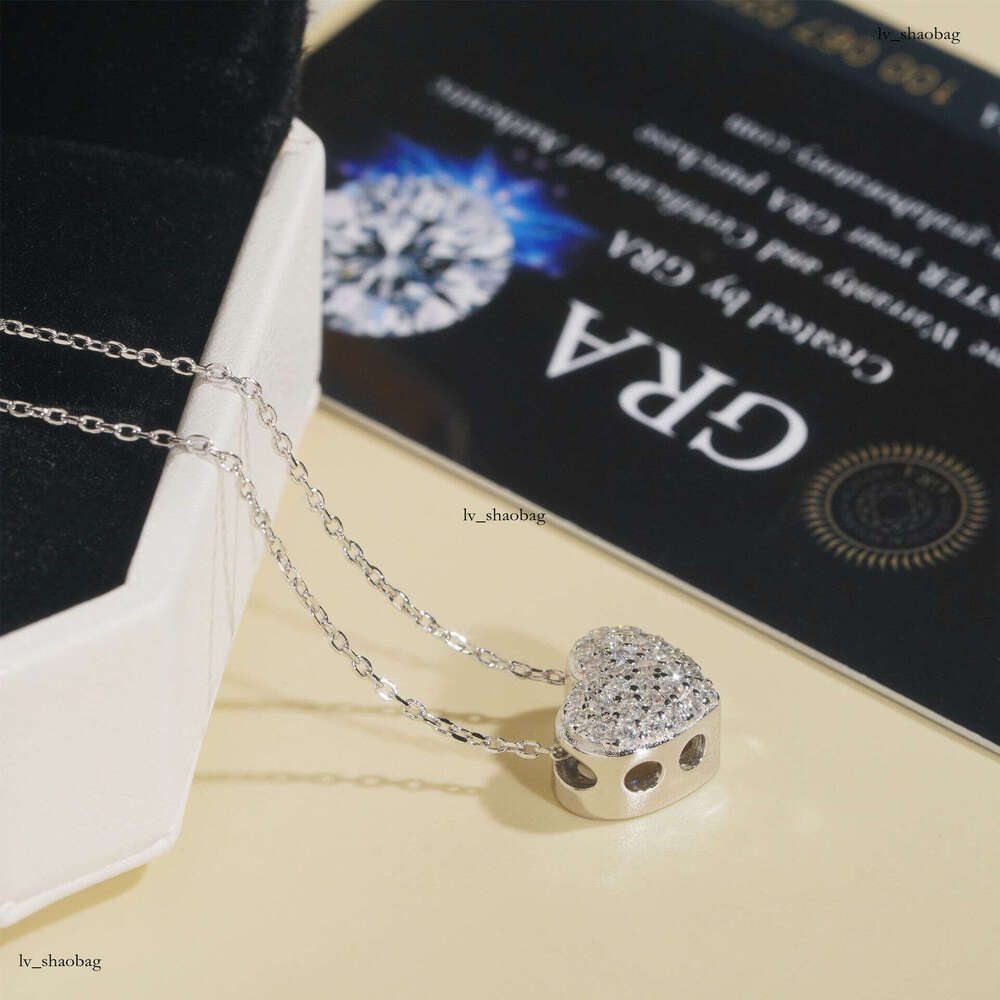Hip-Hop Sier Inlaid D Color Moissanite 12mm Heart-Shaped Fashion Commuting Simple Personality Collarbone Chain