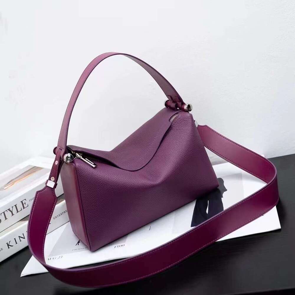 Handheld Pillow for Women New Genuine Leather Crossbody Top Layer Shoulder High end Niche Cowhide Bag