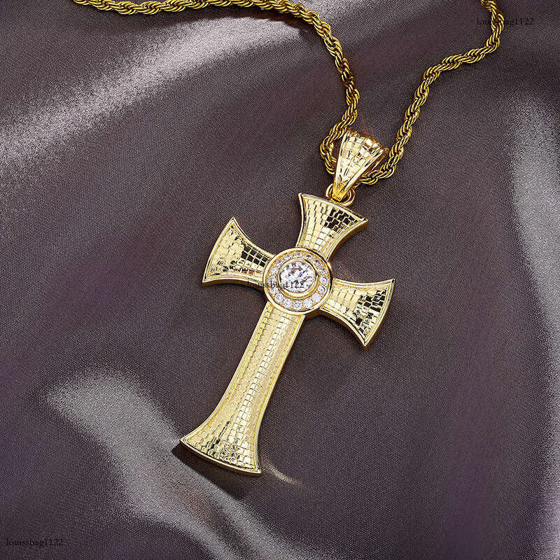Light Cross Necklace Micro Paved Purple Moissanite chain Sterling Silver Gold-Plated Fashionable Temperament Titanium Steel Twist Chain