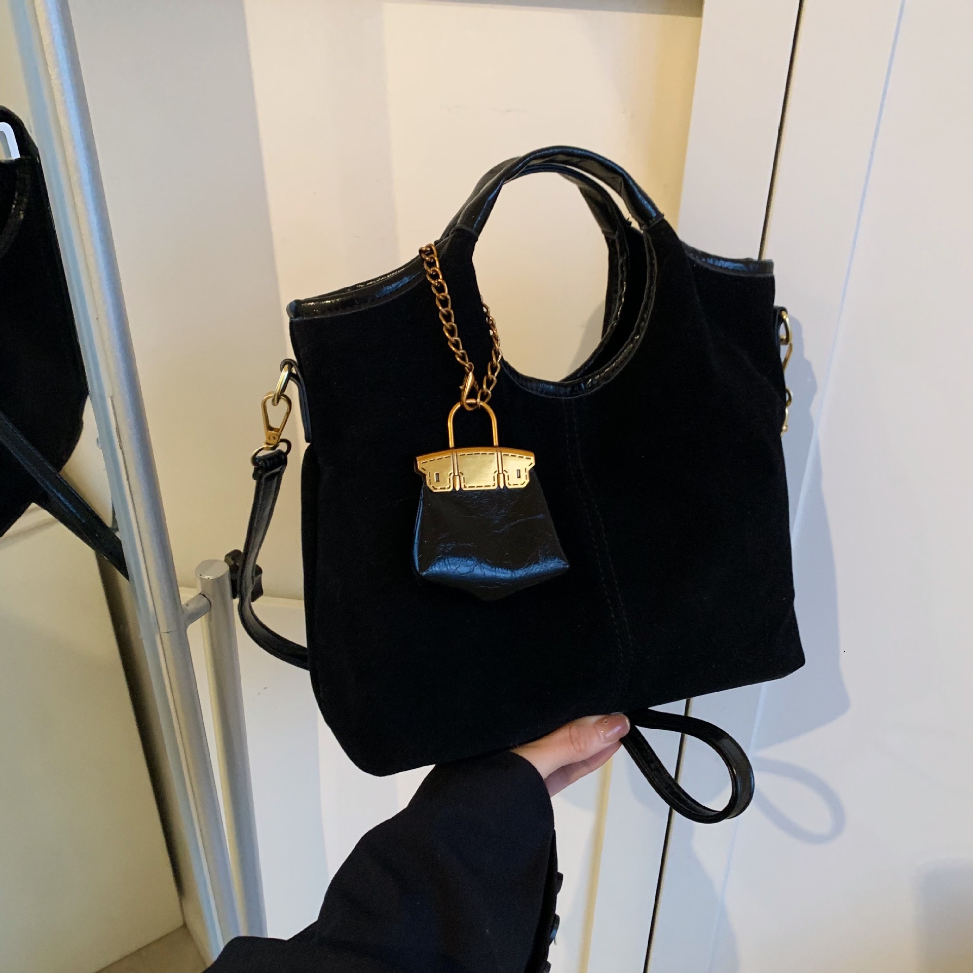 Vintage Leopard Print Women's Bag Designer Bag High-end Luxury Large Capacity Fashionable Handbag Simple Versatile Commuter Luxury Bag Crossbody 