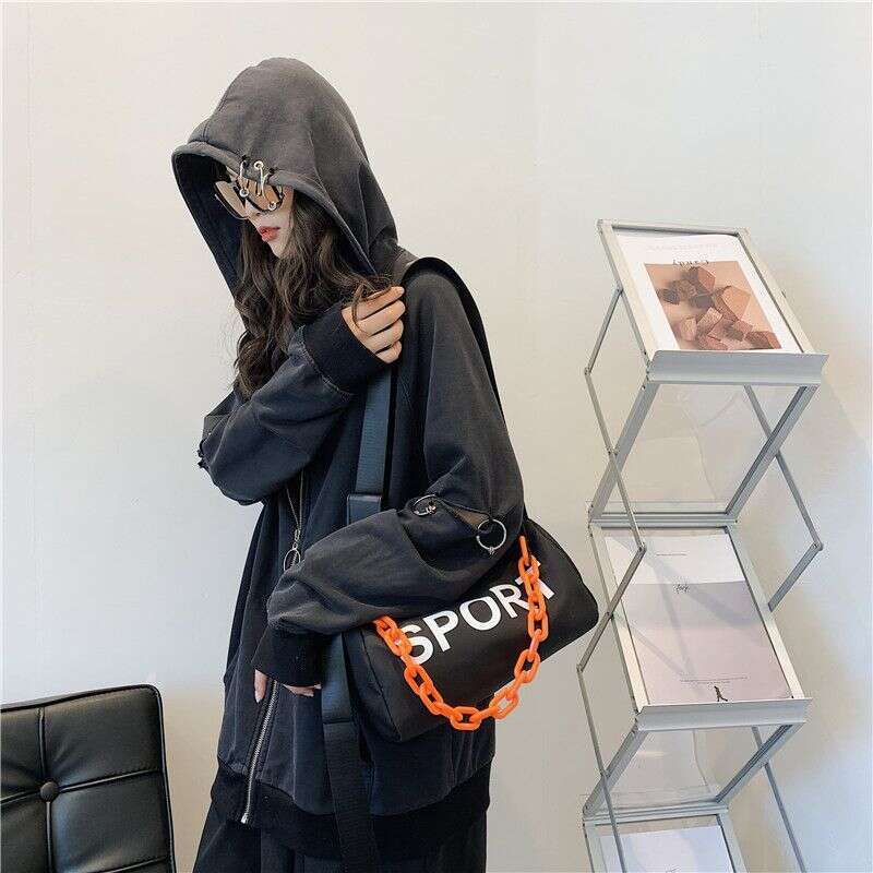 2025 Nylon Cool Women's Design Chain Shoulder Trendy Soft Girl Street Shopping Crossbody Bag