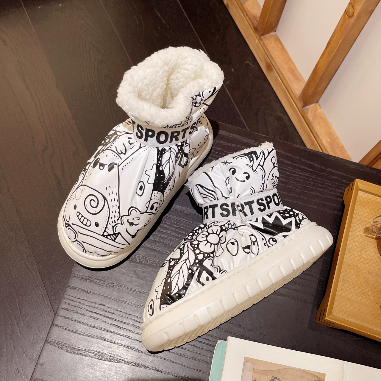 hot Free delivery designer woman boots Fashionable thickened warm boots make you look slimmer mid length boots