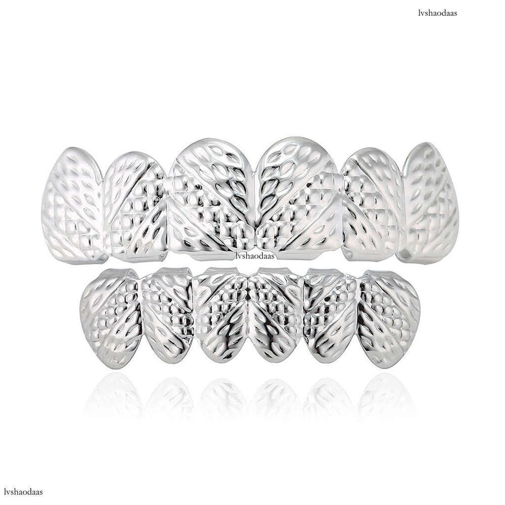 New Hip-Hop Gold-Plated Teeth Grills with Engraved Faceted Cross Texture and Real Gold Plating
