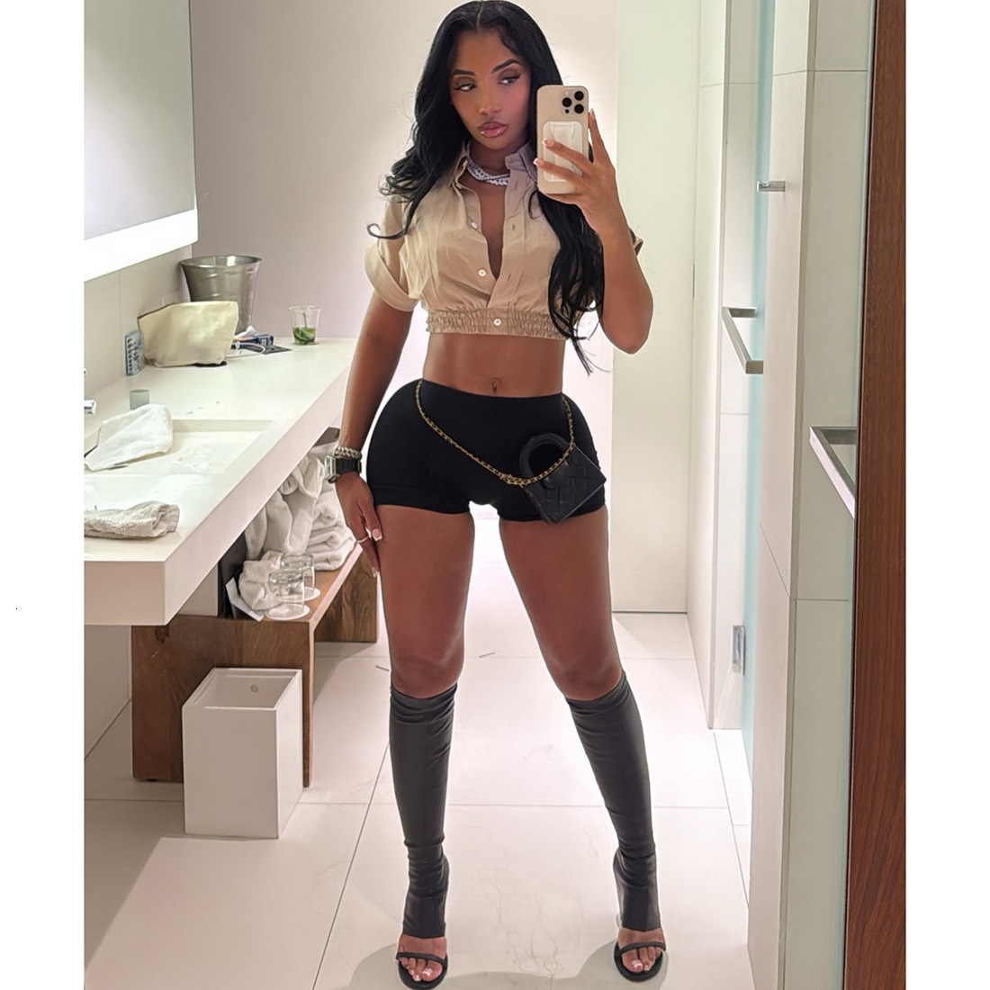 2025 Summer New Womens Fashion Rolled Hem Short Sleeve Waist-Cinching Crop Top Solid Color Slim Shorts Set