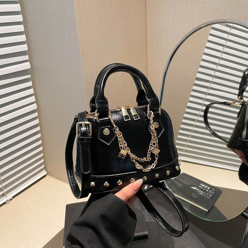 Free Shipping Designer Bag Luxury Bag High-end Rivet Shoulder Bag For Women 2025 Summer New Crossbody Bag Simple Fashion Mini Handbag Shell Bag