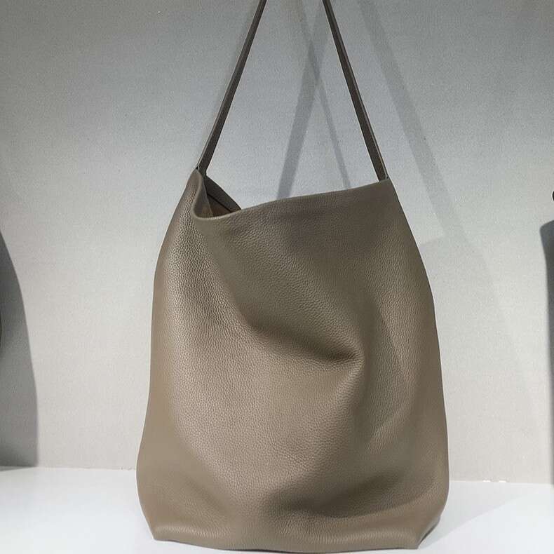 Genuine Leather Single Shoulder Ins Style Urban Simple Large Capacity Crossbody for Women Bucket Bag 2025 Autumn New Model