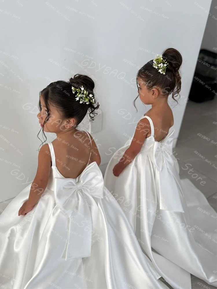 ivoire Flower Girl Dress With Bow Strap Mini Bridal Wedding Dress Kids Ball Gown 1st Communion Dress Customized Wedding Dresses W250811