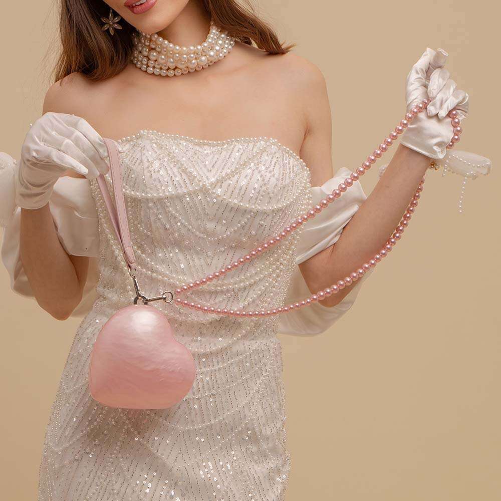 New Transparent Women's fashion Trend Pink Love Acrylic casual Dinner Gift Clutch Bag