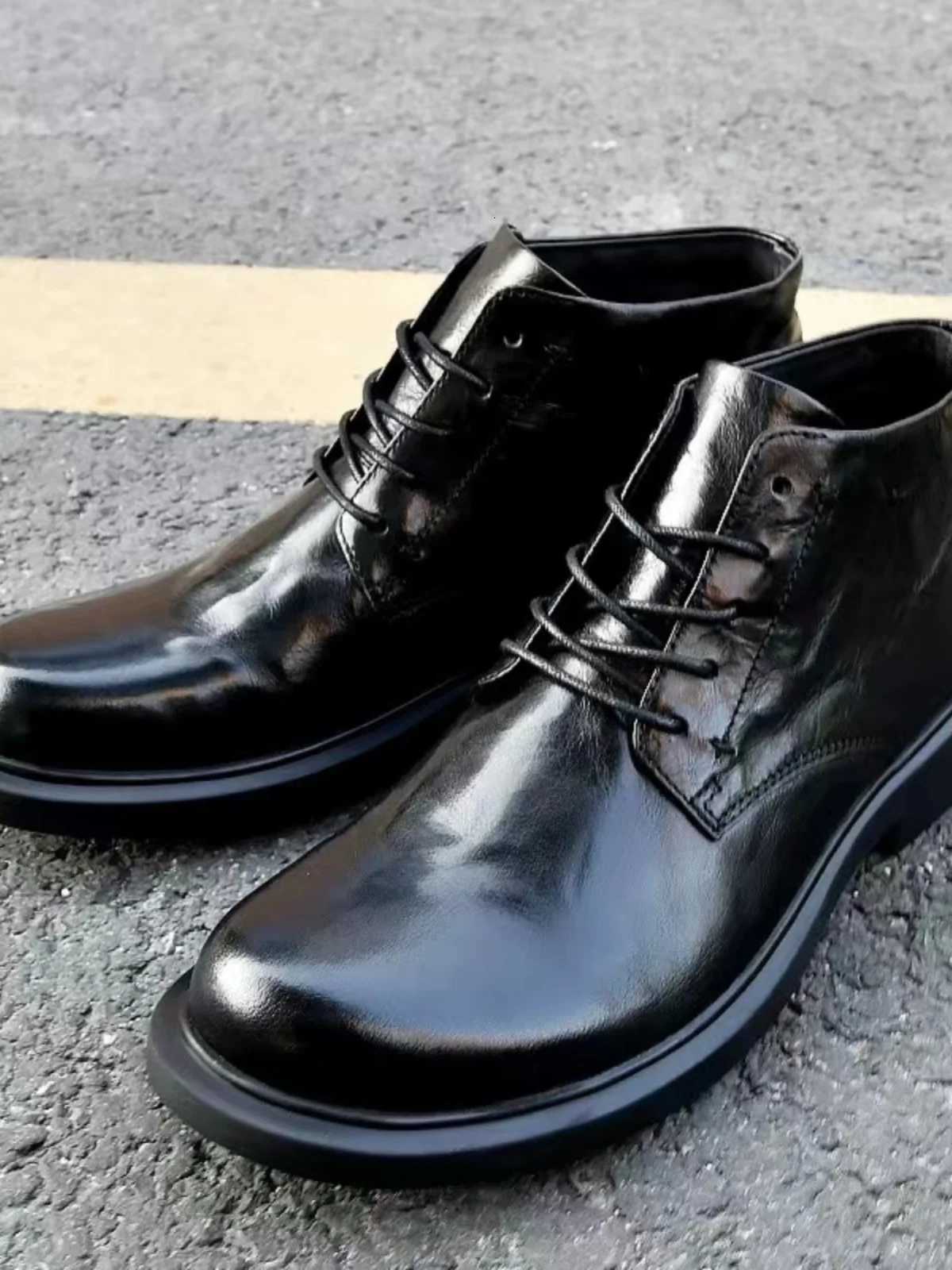 Mens Casual Fashion Leather Boots Round Toe Orthopedic Boots Flat Boots Trendy Boots Warm Lace-up Rubber Outsole W250811