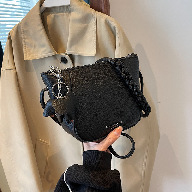Trendy Lychee Pattern Simple Bucket Crossbody for Women 2023 New Fashion Single Shoulder Internet Celebrity Underarm Bag ddmymoon