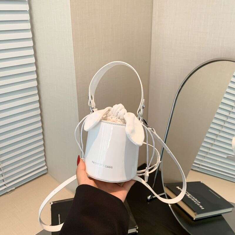 Trendy Niche Solid Color 2025 New Women's Bags Summer Casual Versatile Crossbody Handbag Bucket Bag