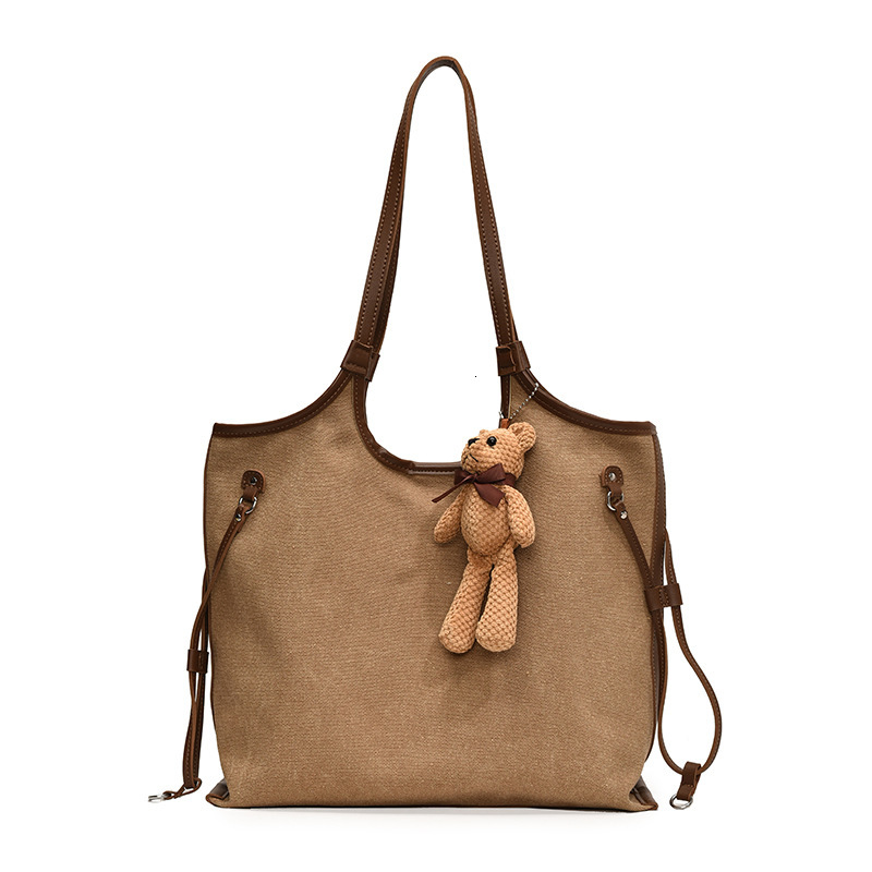 Design Sense Tote for Women New Autumn Winter Casual Commuter Large Capacity Matte Shoulder Bag