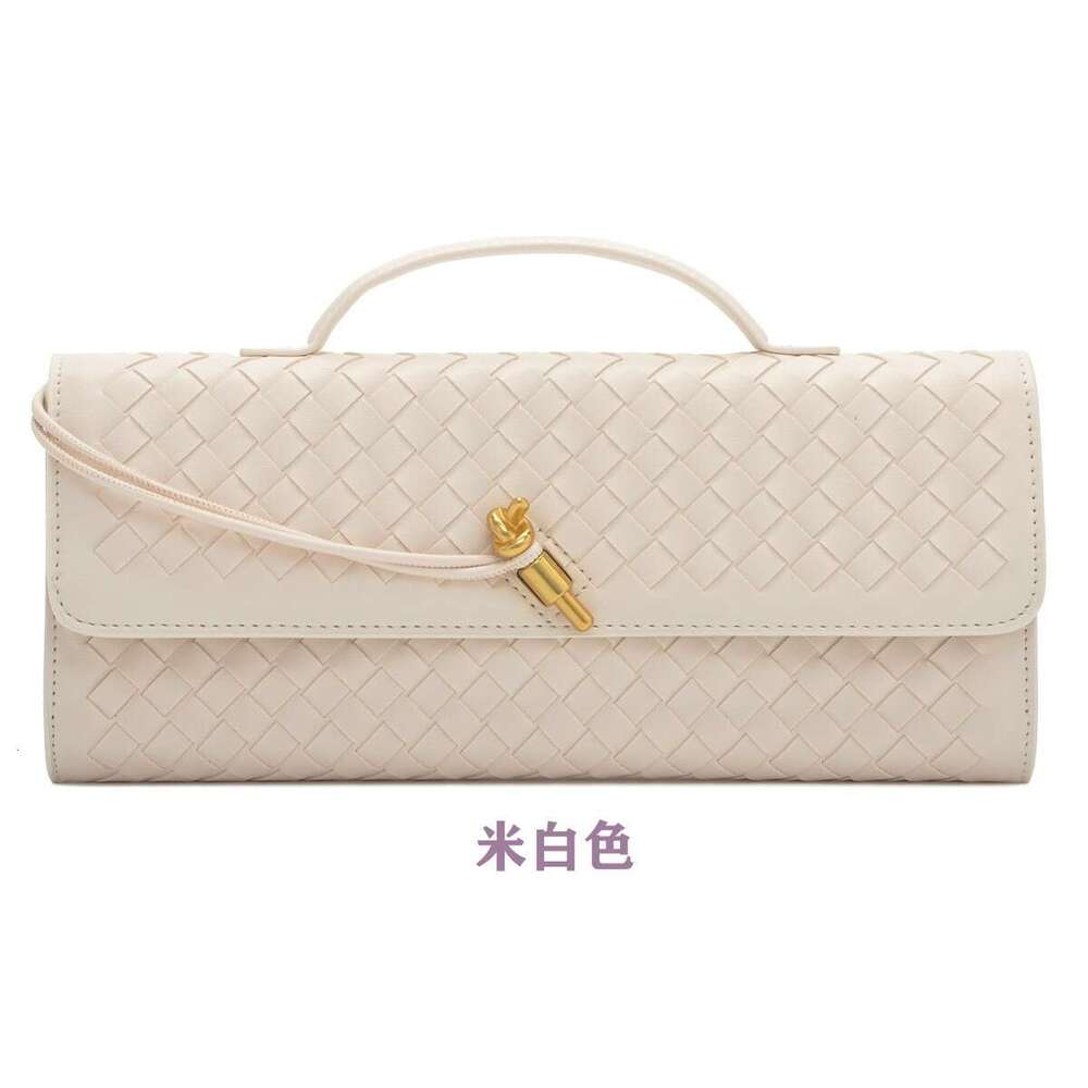 2025 New Niche Woven Single Shoulder Baguette Fashion Horizontal Clutch Organ Lady Crossbody Long Bag