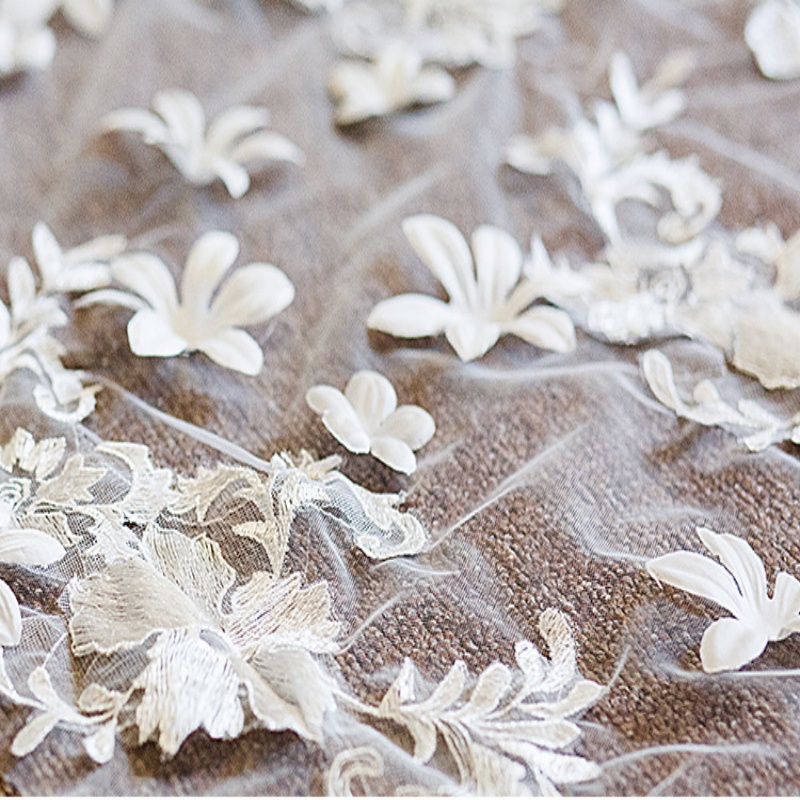 Luxurious Wedding Veils 3D Flowers Floral Appliques With Comb Bridal Veils Long Cathedral Length Marriage Accessories