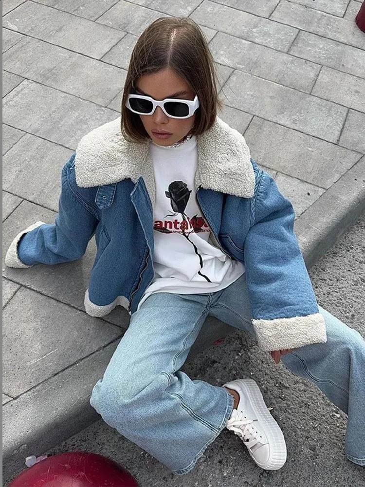 2025 Autumn Winter Lamb Wool Denim Patchwork Jacket Women Turn Down Collar Long Sleeve Zipper Coats Lady Chic Pockets Outerwear 250811