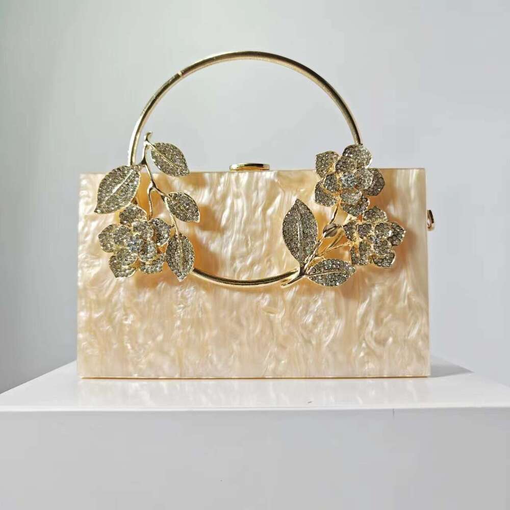 Women's New Flower Acrylic Evening Single Shoulder Crossbody Wedding Banquet Clutch Chain Bag