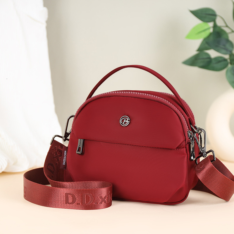 Fashion Lightweight Oxford Cloth for Women New Versatile Casual Phone Multi-Compartment Single Shoulder Crossbody Bag ddmymoon