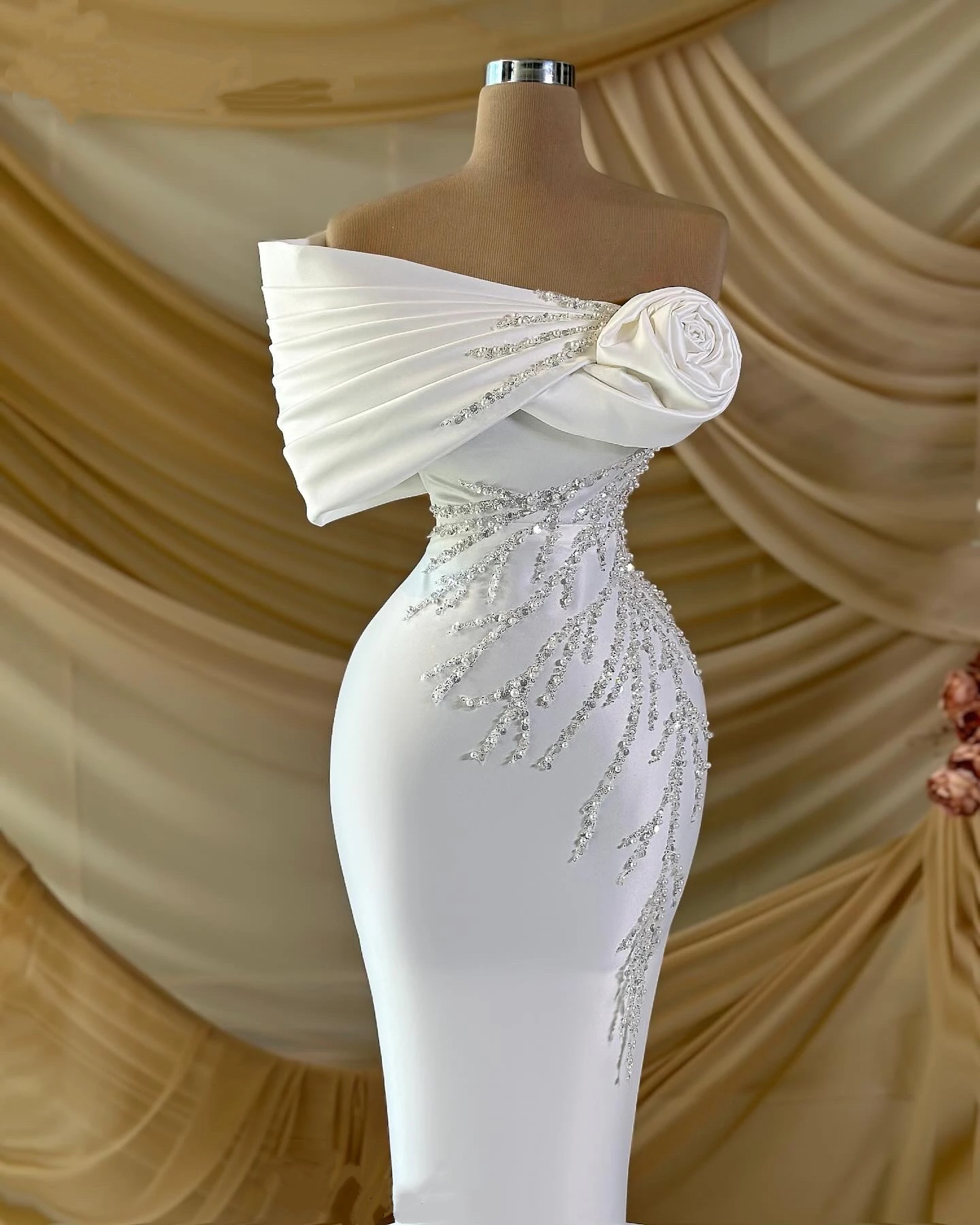 Simple Wedding Dresses Sequins Bridal Gowns One Shoulder Pearls Ruffle Slim Satin Mermaid Floor Length Customized Vestidos De Novia Plus Size