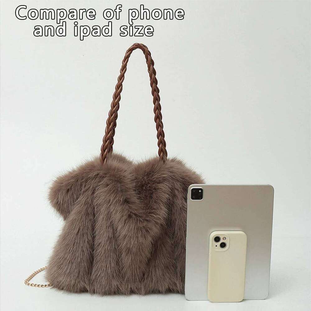 Women's Fashionable Plush Large Capacity Tote High-end Pleated Fox Fur Shoulder Crossbody Commuter Bag with Metal Chaindesigner bag