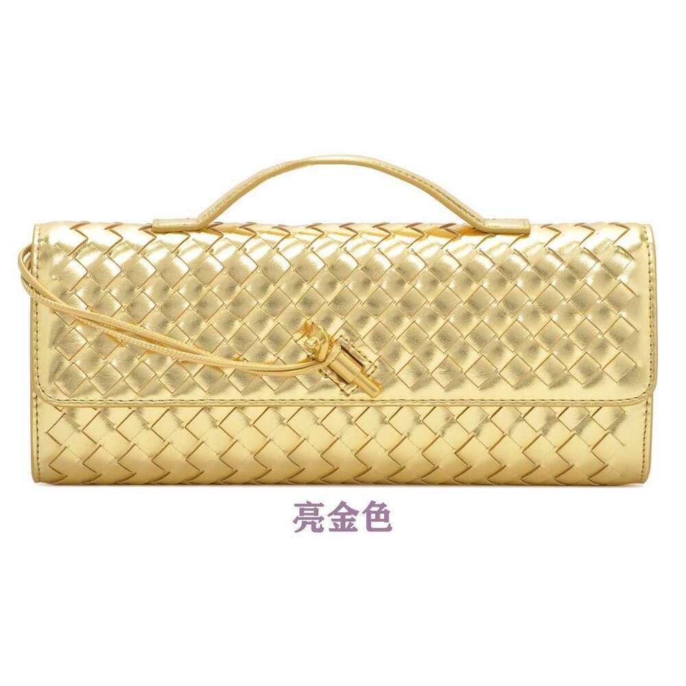 2025 New Niche Woven Single Shoulder Baguette Fashion Horizontal Clutch Organ Lady Crossbody Long Bag
