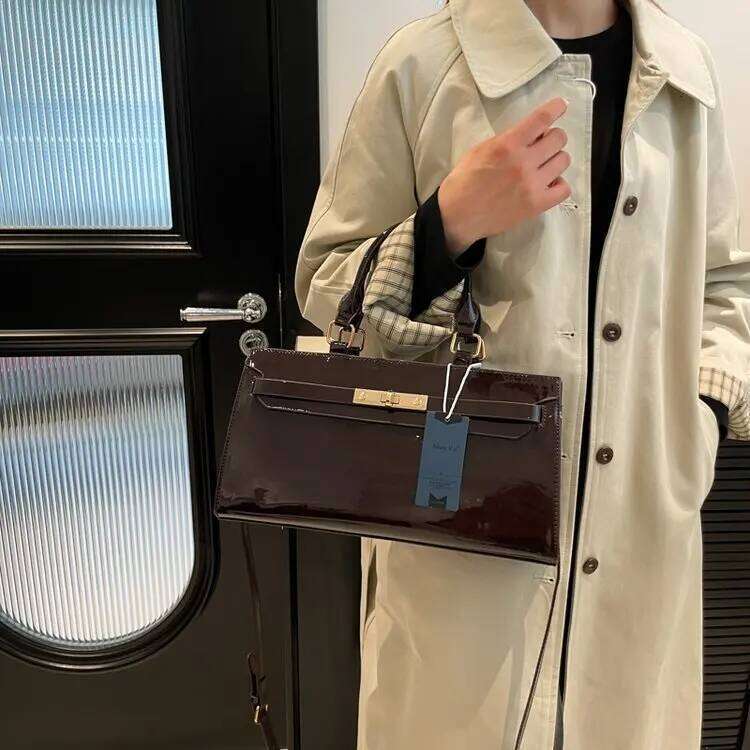 Designer Textured Messenger Purse Women S Patent Leather Shoulder Bag Versatile For Tail Parties Travel Shopping