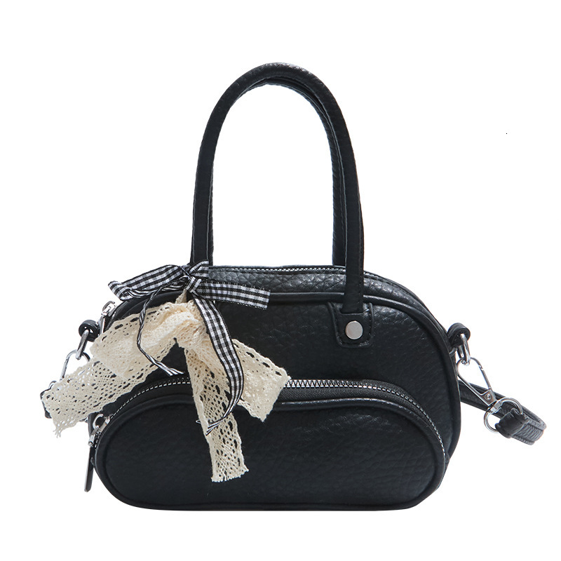 Lychee Pattern Handheld Bowling for Women 2025 New Korean Version Niche Design Versatile Commuter Shoulder Crossbody Bag ddmymoon