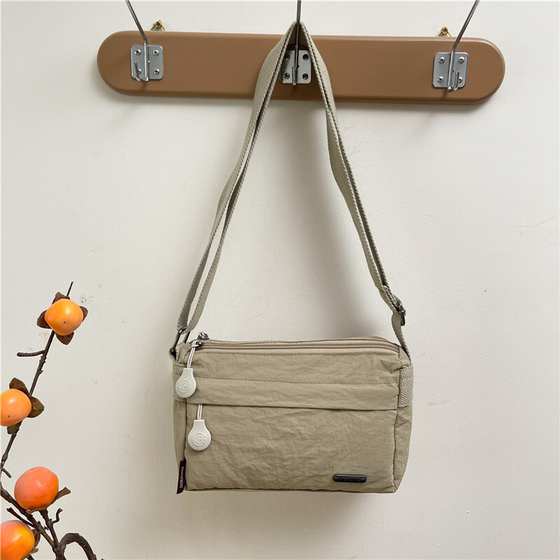 Lightweight Nylon Multi-compartment Crossbody Women 2025 New Trendy Casual Large Capacity Shoulder Bag ddmymoon