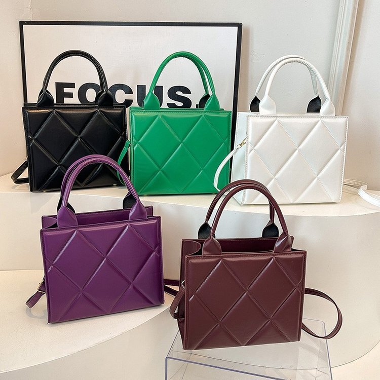 2025 Autumn New Women s Shoulder Bag Quilted Embroidered Women s Small Square Bag bag Autumn New Large Capacity Women s Crossbody Bag Autumn New Desig