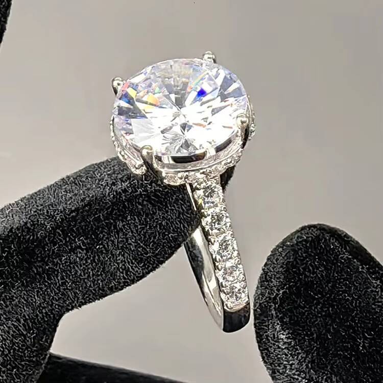 Fine Jewelry Rhodium Plated Based 925 Sterling Silver Round Brilliant Moissanite Halo Ring for Women Wedding Engagement Gift