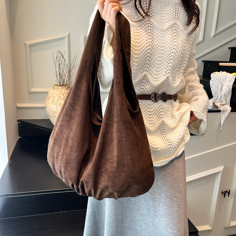 New Large Capacity Commuting Shoulder Suede Women's Lazy Style Casual Underarm Tote Bag ddmymoon