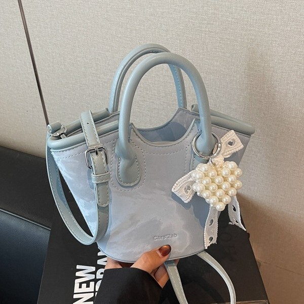 2025 New Trendy Fashion Versatile Stylish Handbag Basket Bucket Casual Crossbody Bag ddmymoon