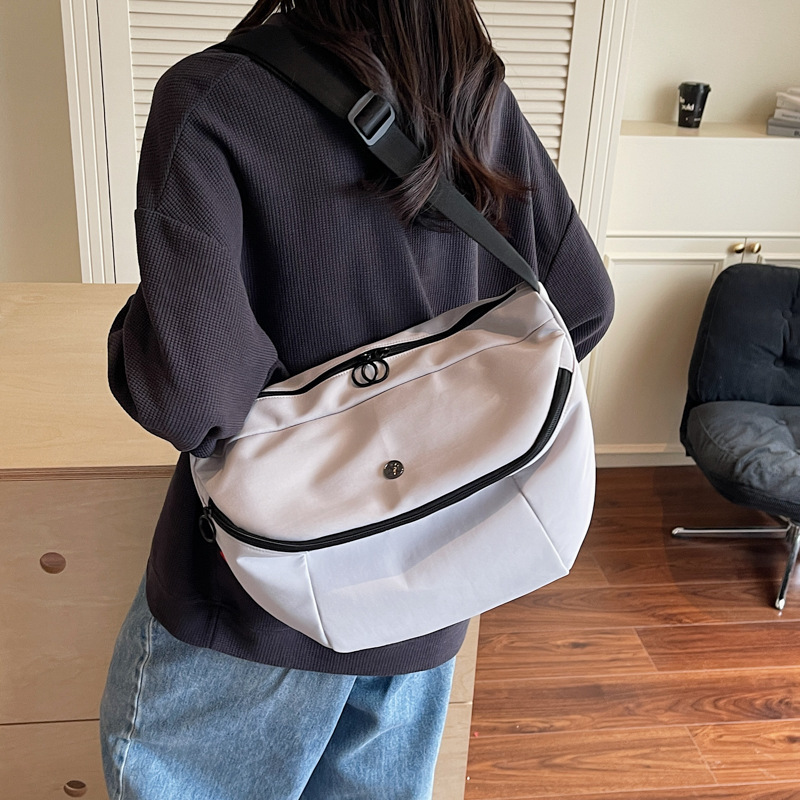 2025 Summer New Casual Single Shoulder for Women Fashionable Universal Wide Strap Small Crossbody Street Underarm Bag ddmymoon