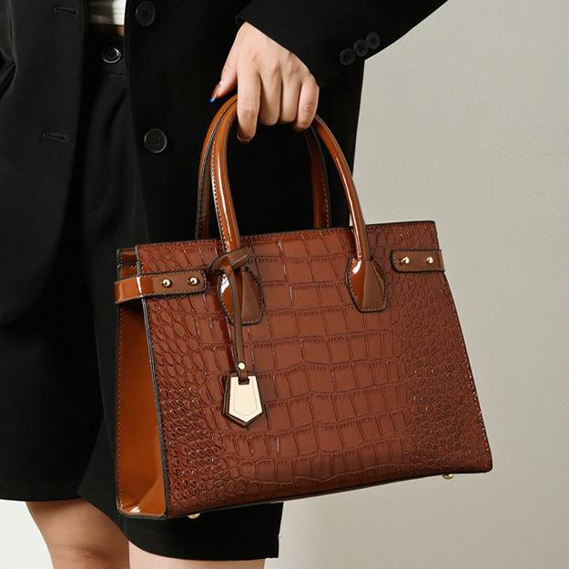 2025 Designer Tote Handbags Bags Shoulders Bag New Litchi Pattern Leather Women Handbag Outgoing Large Capacity Casual Crossbody