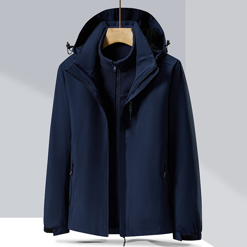Stylish Protective Lightweight Jackets for Gentlemen: Stay Dry During Rainy Autumns