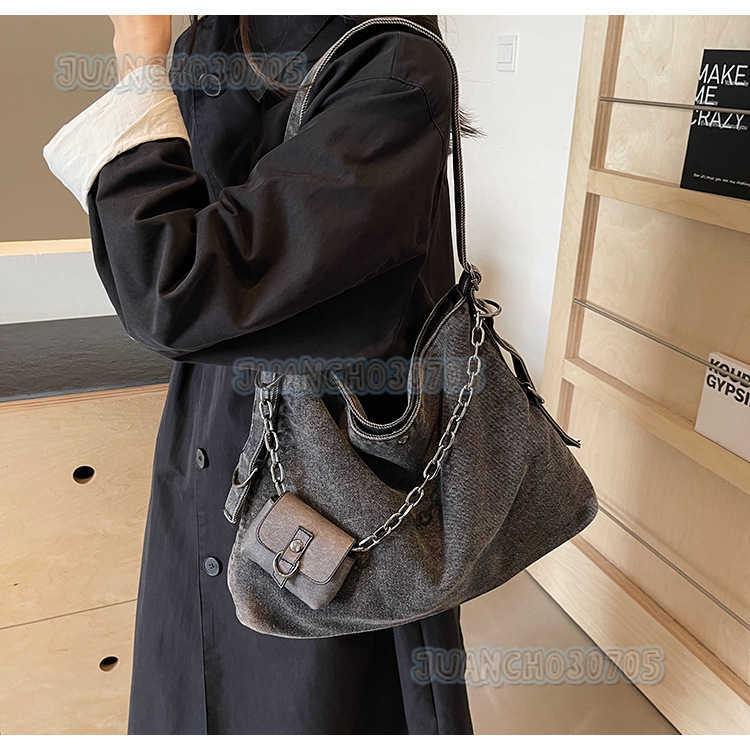 Shoulder Bag Women Large Capacity Crossbody Bag 2024 New Trendy Commuting Student Handbag Tote Bag H250809