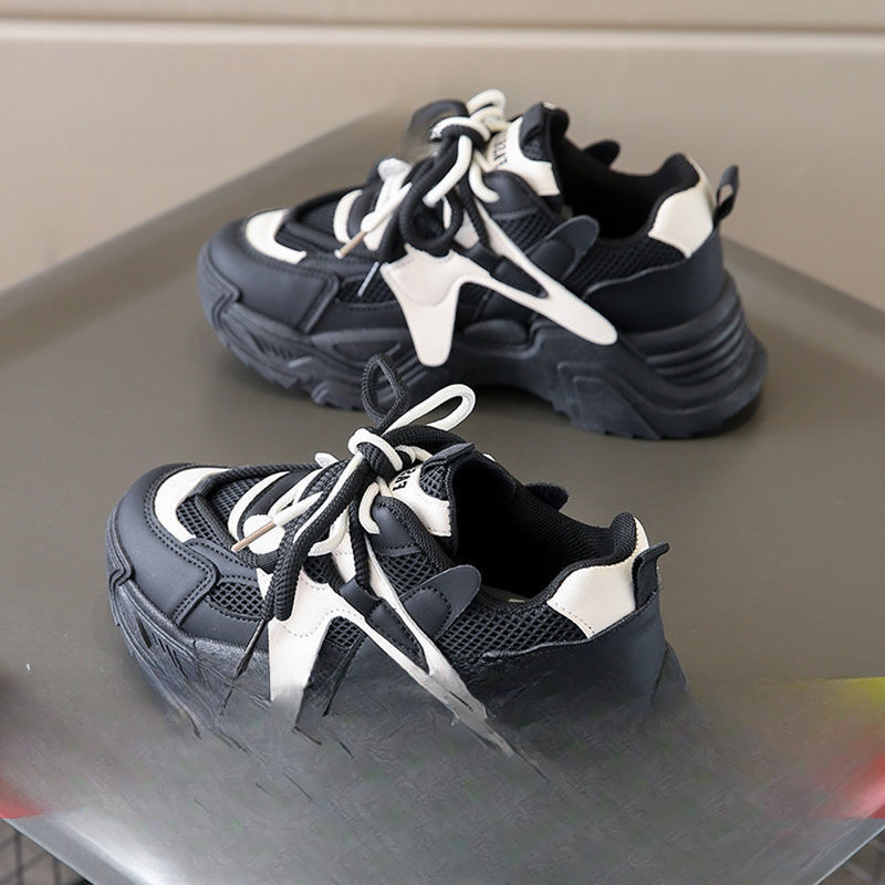 Double eyelets breathable women's shoes spring new mid heel anti slip soft sole wide sole thick sole casual sports shoes designer sports shoes