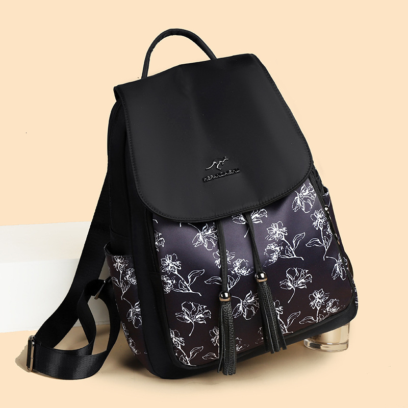 Fashion Printed Oxford Cloth for Women 2025 New Korean Style Casual Travel Large Capacity Ladies Backpack School Bag ddmymoon