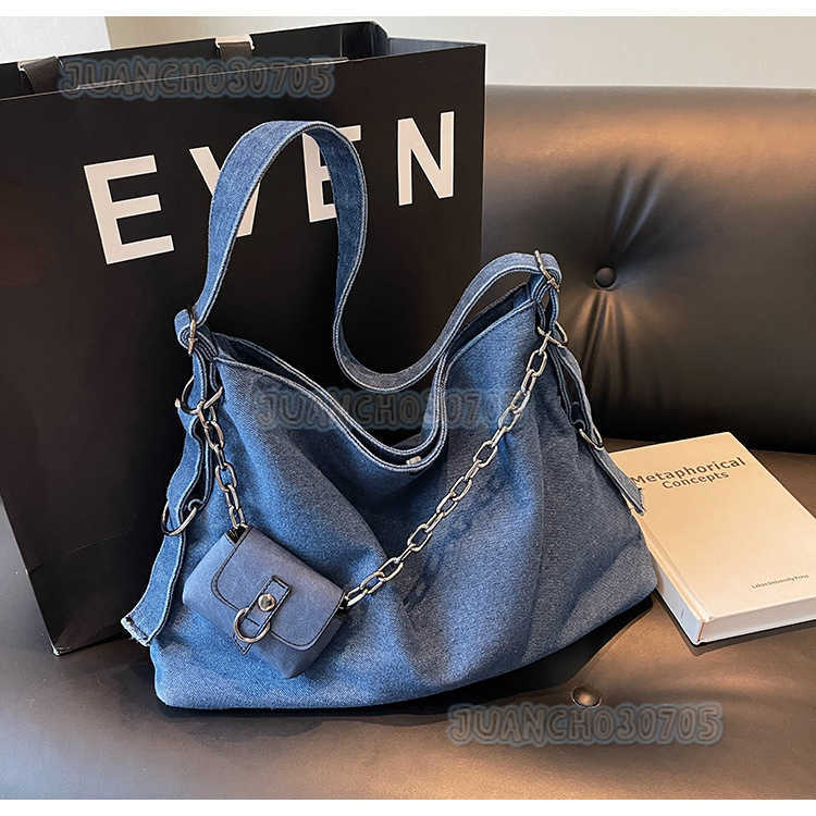 Shoulder Bag Women Large Capacity Crossbody Bag 2024 New Trendy Commuting Student Handbag Tote Bag H250809