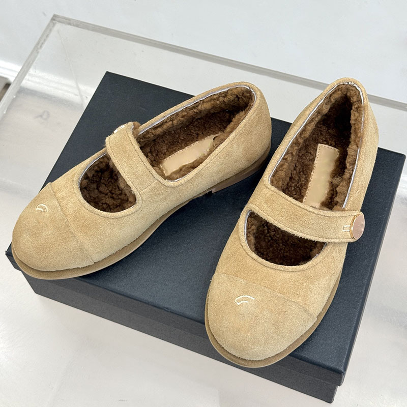 Women Mary Jane Shoes Designer Lamb Wool Dress Shoes Buckle Strap Loafers Low Heels Ballet Shoe Vintage Gray Black Outdoor Leisure Shoe