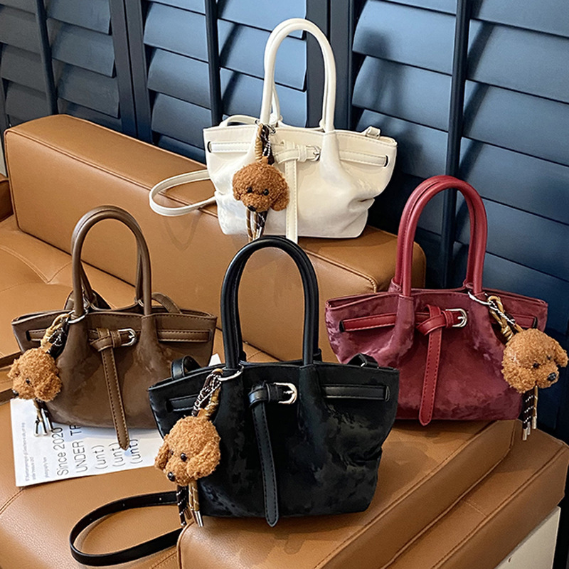 Niche Dumpling for Women 2025 New Style Personality Belt Buckle Handbag Large Capacity Commuter Shoulder Crossbody Bag ddmymoon