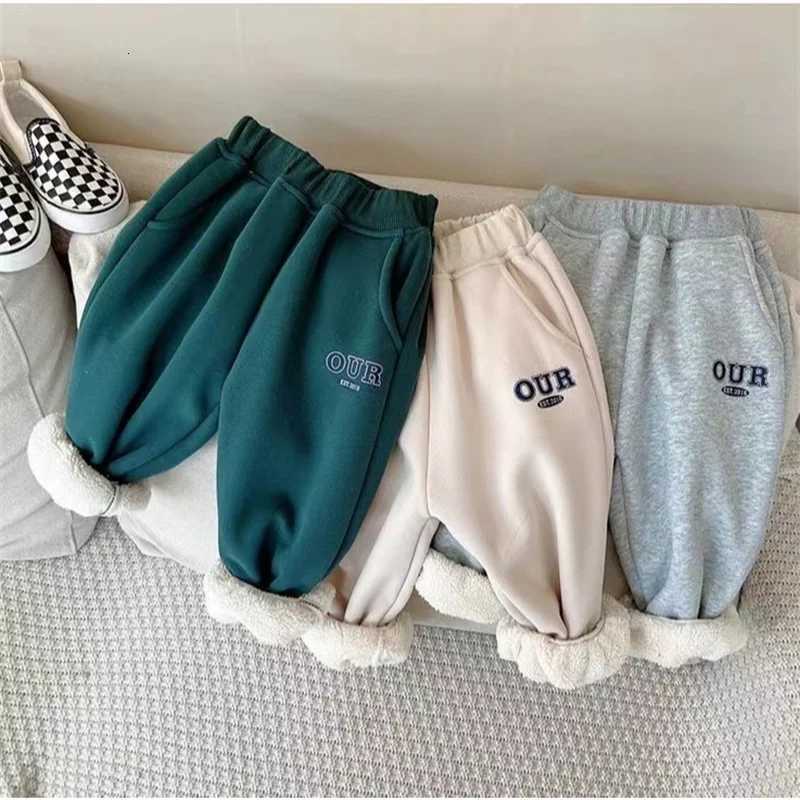 Boys Fleece Thickened Sets Winter Warm Suit Baby Girls Sweatshirts+Sweatpants 2 Pieces Kids Autumn New Outfits Children Clothes Z250811