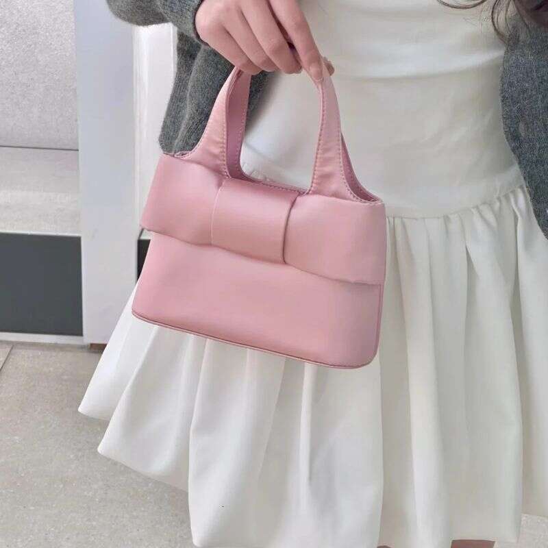 Bowknot Handbag For Women 2025 New Niche High-End Playful Girl Versatile Baguette Crossbody Bag