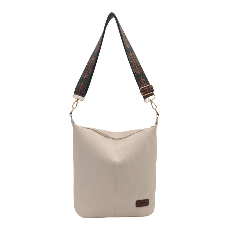 Large Capacity Bucket for Women, Design, Commuter Shoulder Bag, Trendy Versatile Wide Strap Crossbody Bag