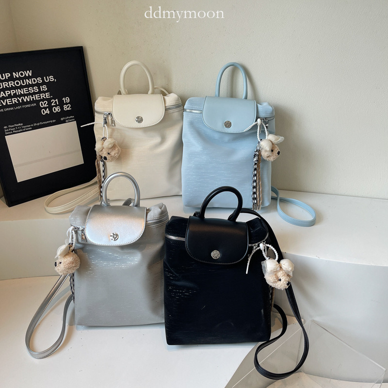 2025 Summer New Fashion Versatile Solid Color Backpack Street Trend Light Luxury Cute Women Large Capacity Commuter Bag ddmymoon