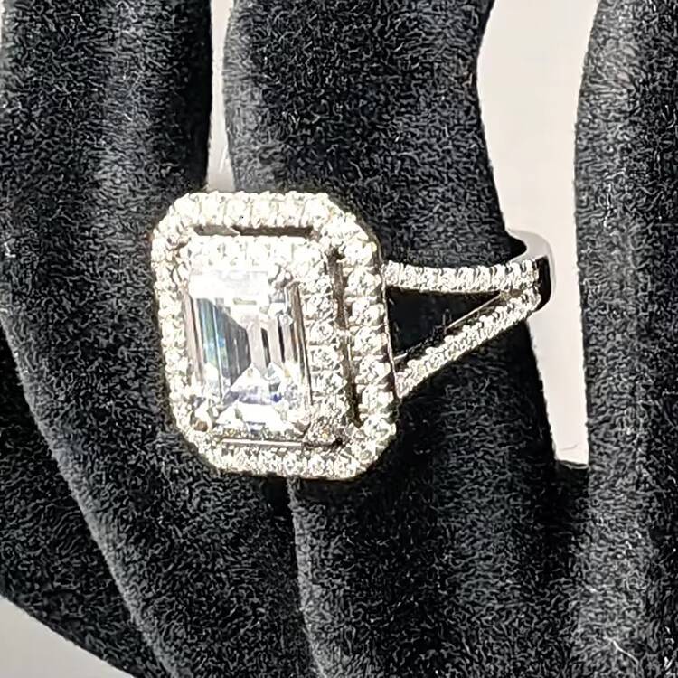 New GRA Fine Jewelry Rhodium Plated 925 Silver VVS Moissanite Diamond Engagement Cluster Ring for Women and Men