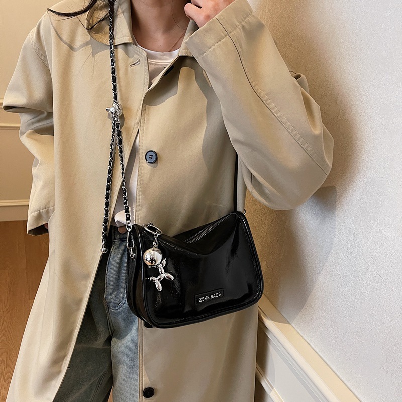 2025 Summer New Korean Fashion Niche Ins Handbag Commuter for Women Simple Crossbody Small Square Bag ddmymoon