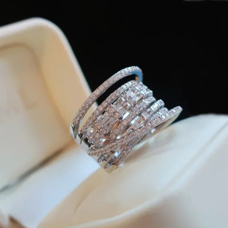 Brilliant Crystal Cubic Zirconia Wide Rings for Women Twist Female Jewelry for Wedding Party Chic Girl Ring 250807