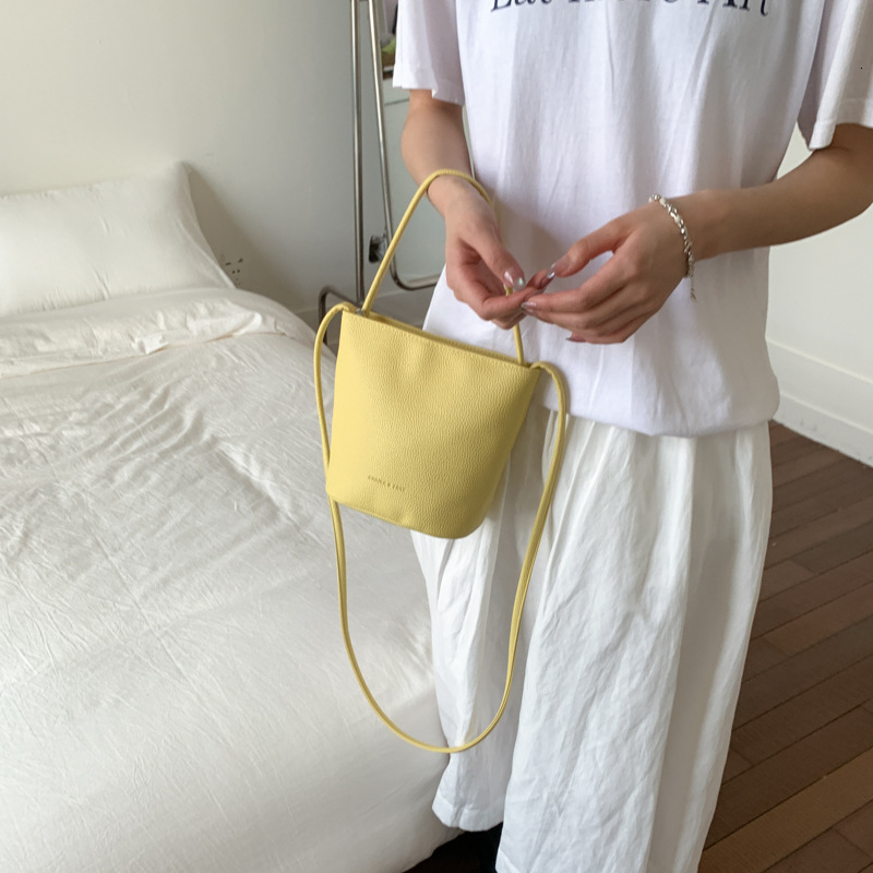 Fashion Red for Women, Single Shoulder 2025 New Simple Lychee Pattern Bucket Bag, Versatile Crossbody Bag ddmymoon