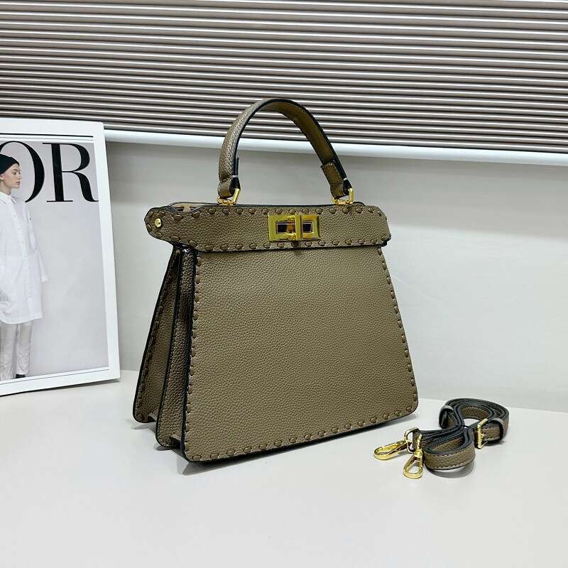 French Woven Flap Women's Bag 2024 New Fashion High-end Single Shoulder Crossbody Handbag Portable
